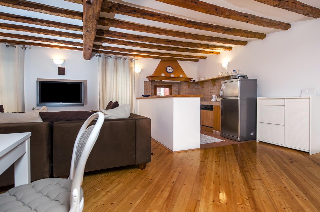 Apartment Marconi Ровінь Екстер'єр фото