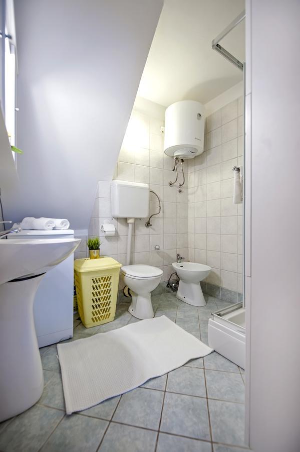 Apartment Marconi Ровінь Екстер'єр фото